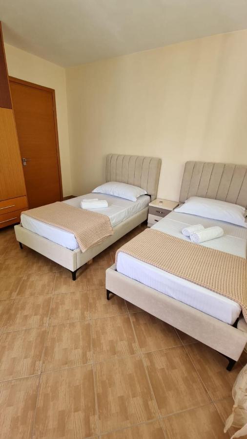 Ideal Apartments & Rooms Саранде Екстериор снимка